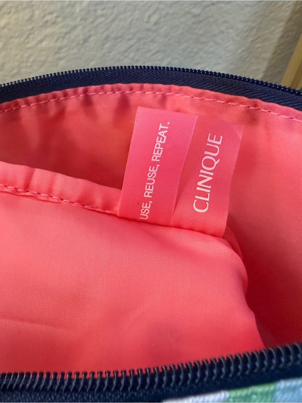 Clinique x Kate Spade NY - Cosmetic Case / Makeup Bag NWOT - Picture 10 of 15